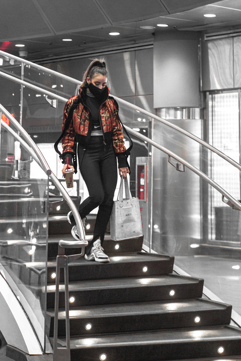 [SIGNATURE] AKKI TOTE