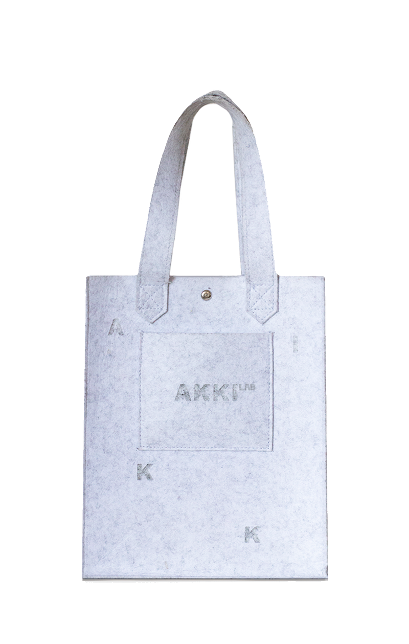 [SIGNATURE] AKKI TOTE